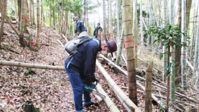 第３９回山王山登山道整備を１５名で行いました