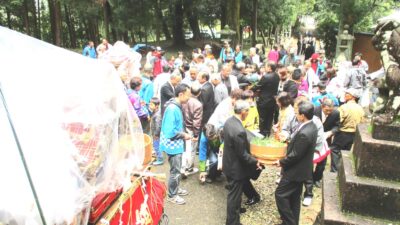 向山神社春例大祭が行われました