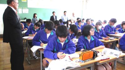 下有知中学校 平成２８年度第一回学校運営協議会が開催されました