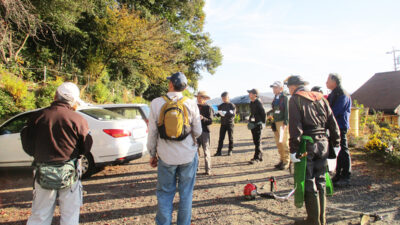 第６２回登山道整備作業を行いました