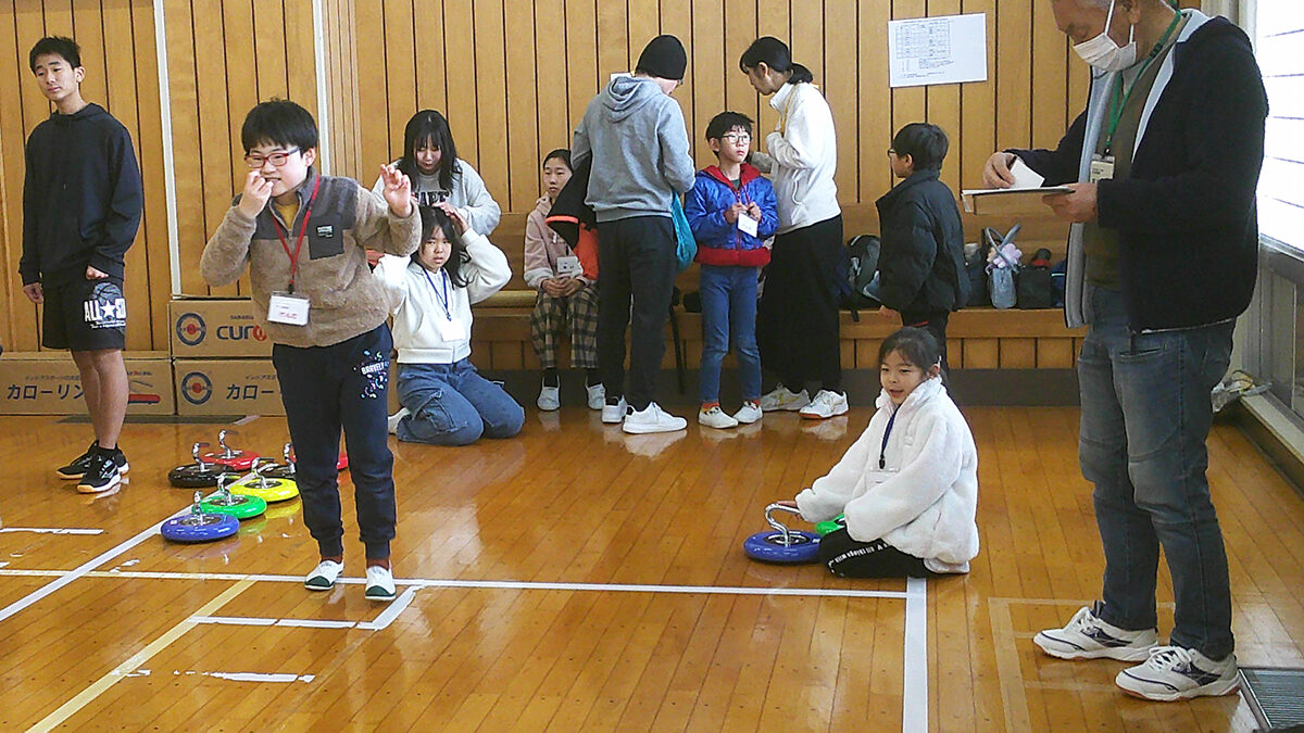 下有知小学校放課後ふれあいクラブ‘26,2,15（日）「下有知カローリング大会に参加しよう
