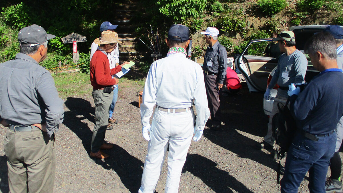 第６６回登山道整備作業を行いました