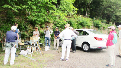 第６７回登山道整備作業を1２名で行いました